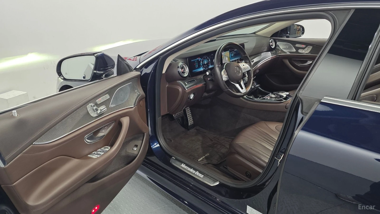 Mercedes-Benz CLS 300d AMG* HUD* ����* ����* ����* ���������� | Mobile.bg � ����������� 8
