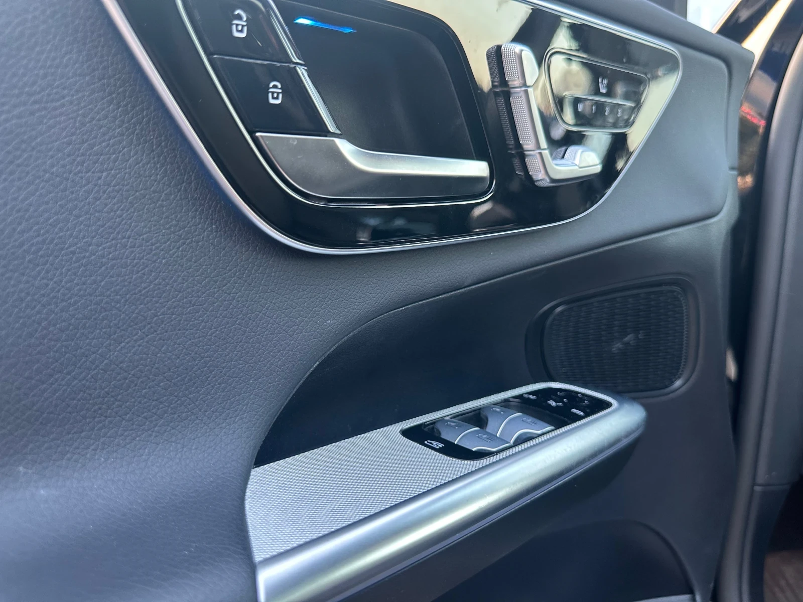 Mercedes-Benz GLC 200, снимка 6 - Автомобили и джипове - 55886341