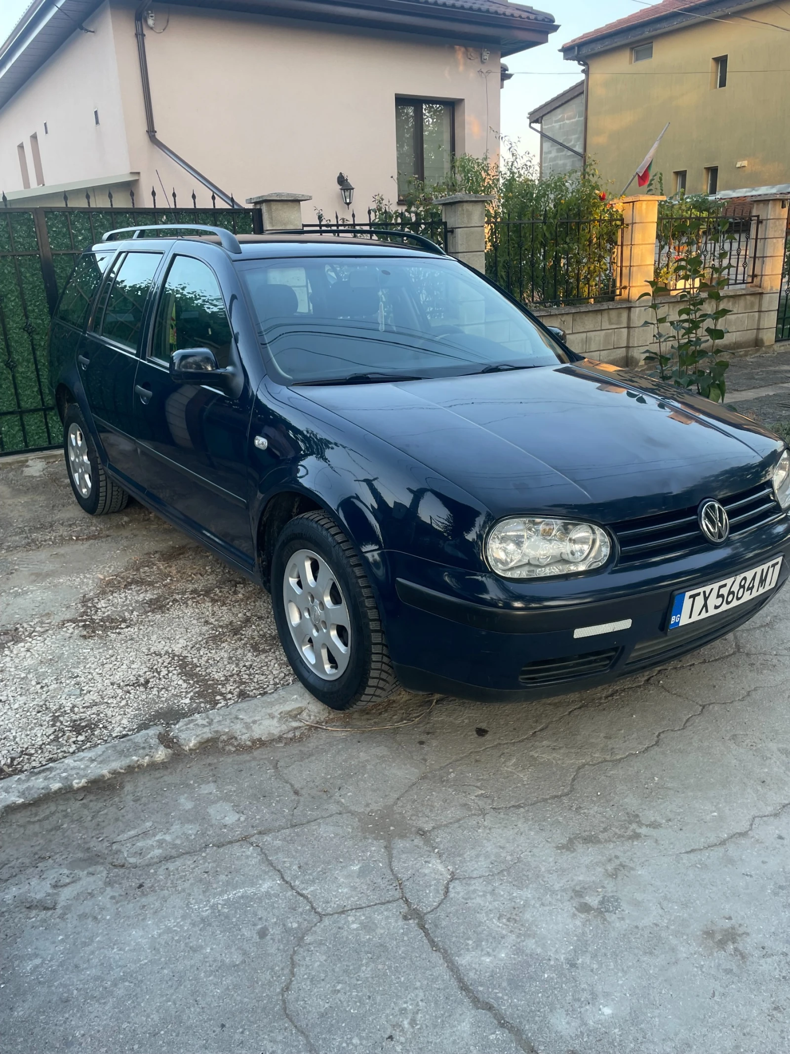 VW Golf, снимка 5 - Автомобили и джипове - 56164120