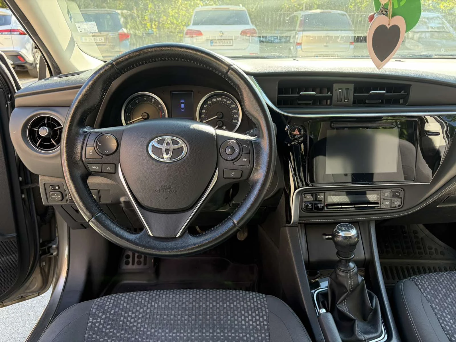 Toyota Corolla, снимка 8 - Автомобили и джипове - 56635374