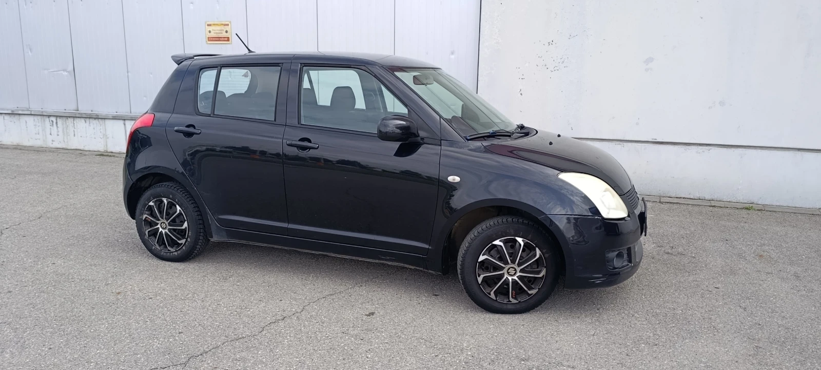 Suzuki Swift, снимка 4 - Автомобили и джипове - 56642965