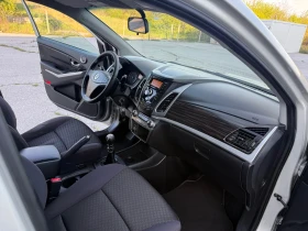 SsangYong Korando 2.0D 6ск., снимка 11