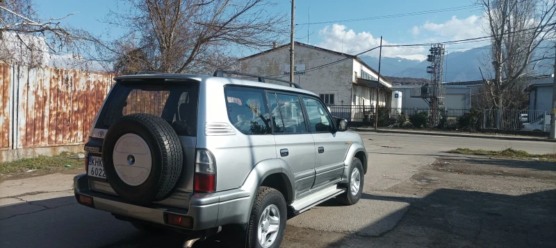 Toyota Land cruiser 3.0 D4D 163k.c, снимка 8 - Автомобили и джипове - 48918209