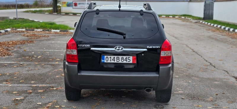 Hyundai Tucson 2.0 141hp 4x4, снимка 9 - Автомобили и джипове - 52367692