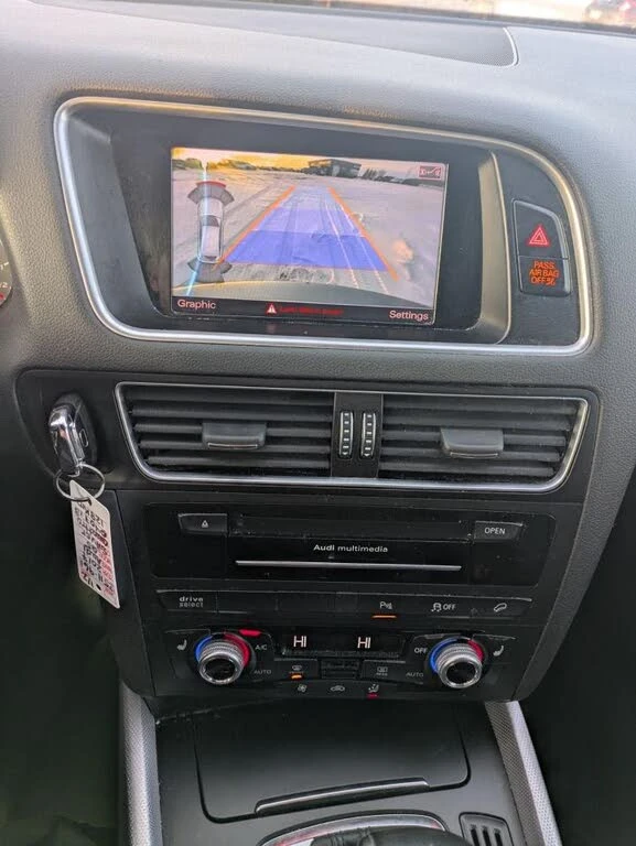 Audi Q5 quattro Premium Plus* АвтоКредит* (Цена до БГ) , снимка 13 - Автомобили и джипове - 53452717