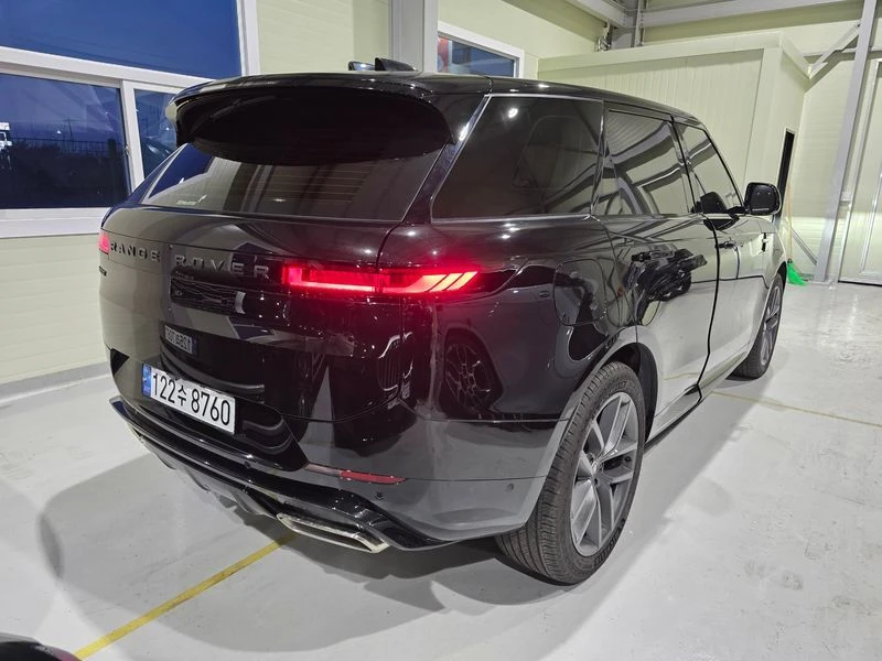 Land Rover Range Rover Sport 3.0 Automatic, снимка 2 - Автомобили и джипове - 55848041