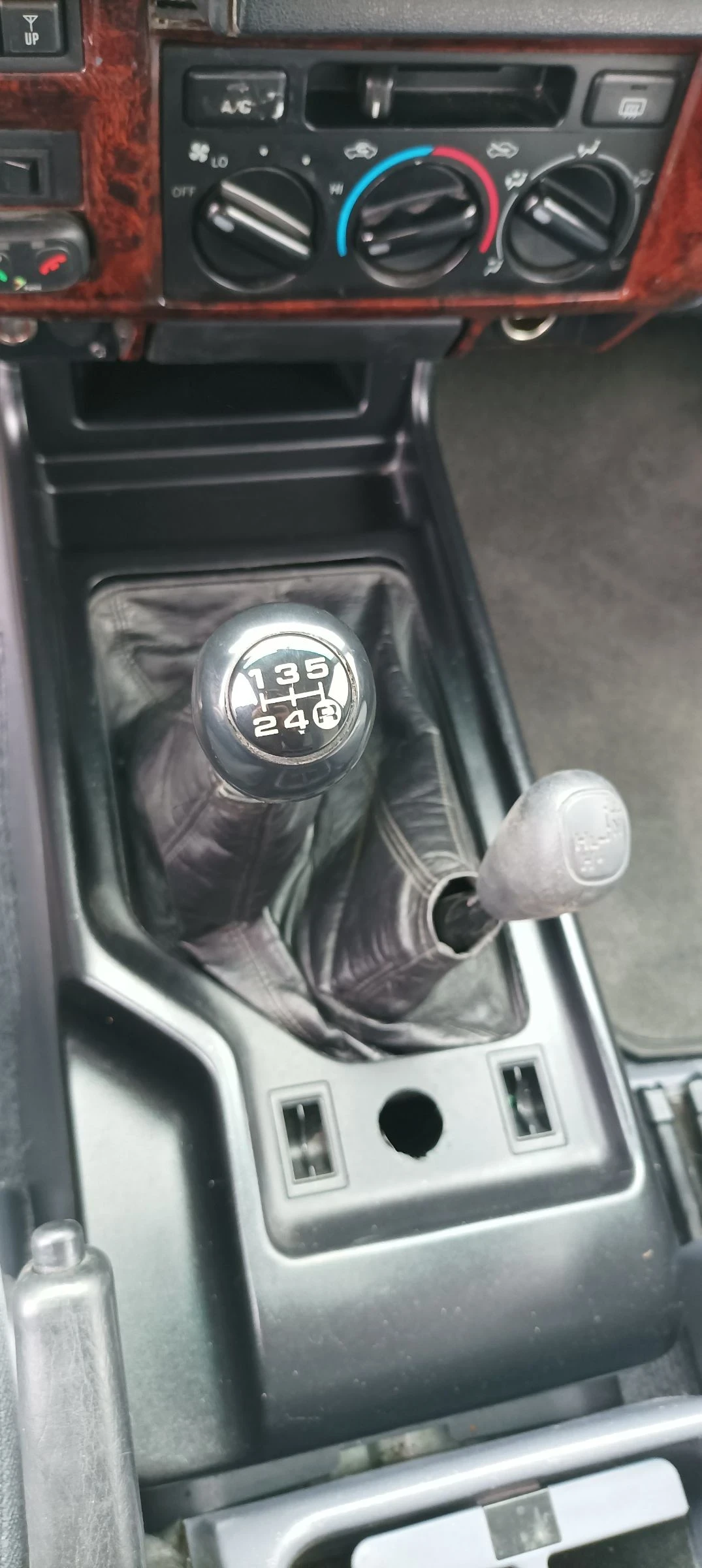 Toyota Land cruiser 3.0 D4D 163k.c - изображение 10