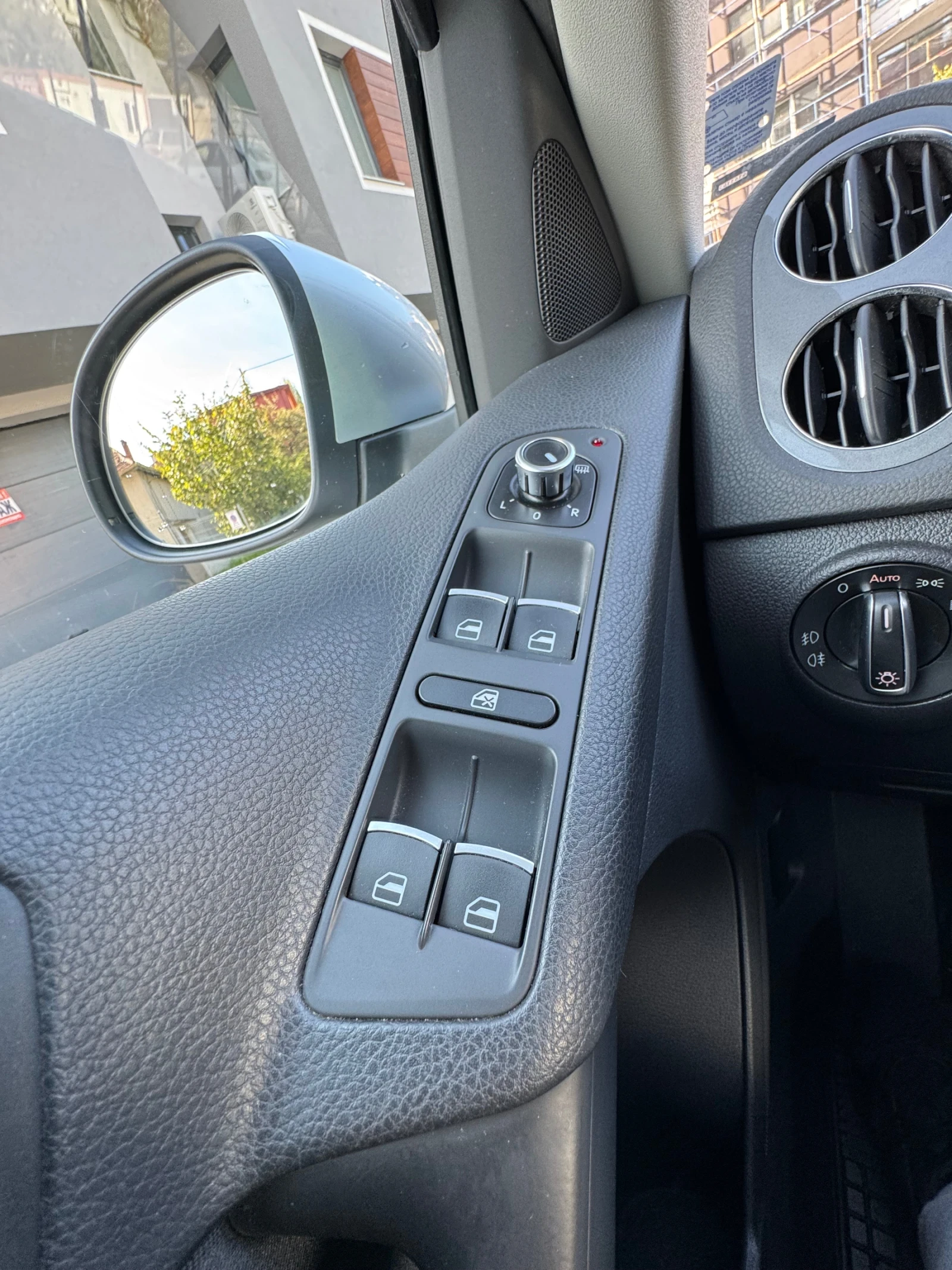 VW Tiguan 2.0 TDI Highline - изображение 7