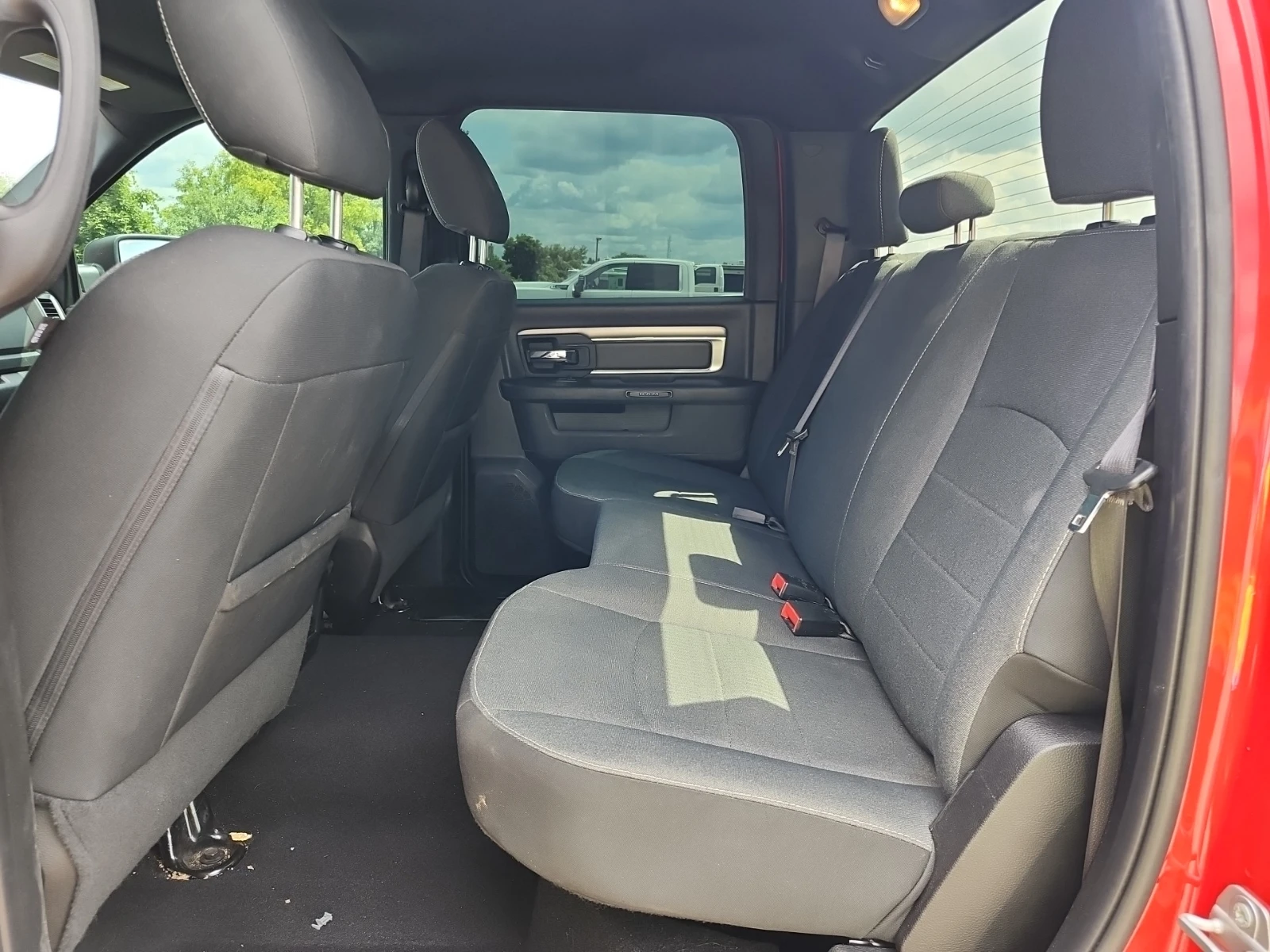 Dodge RAM 1500 * CARFAX* АВТОФИНАНСИРАНЕ БЕЗ ПЪРВОНАЧАЛНА ВНОСКА! - изображение 9