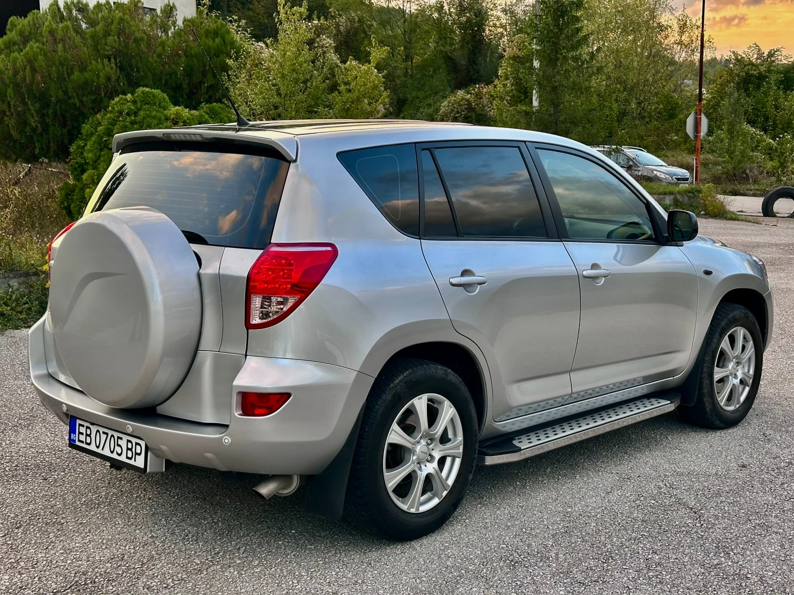 Toyota Rav4 2.0 VVT-i  АВТОМАТ ГАЗ 206 хил км УНИКАТ !!!!!! - изображение 8