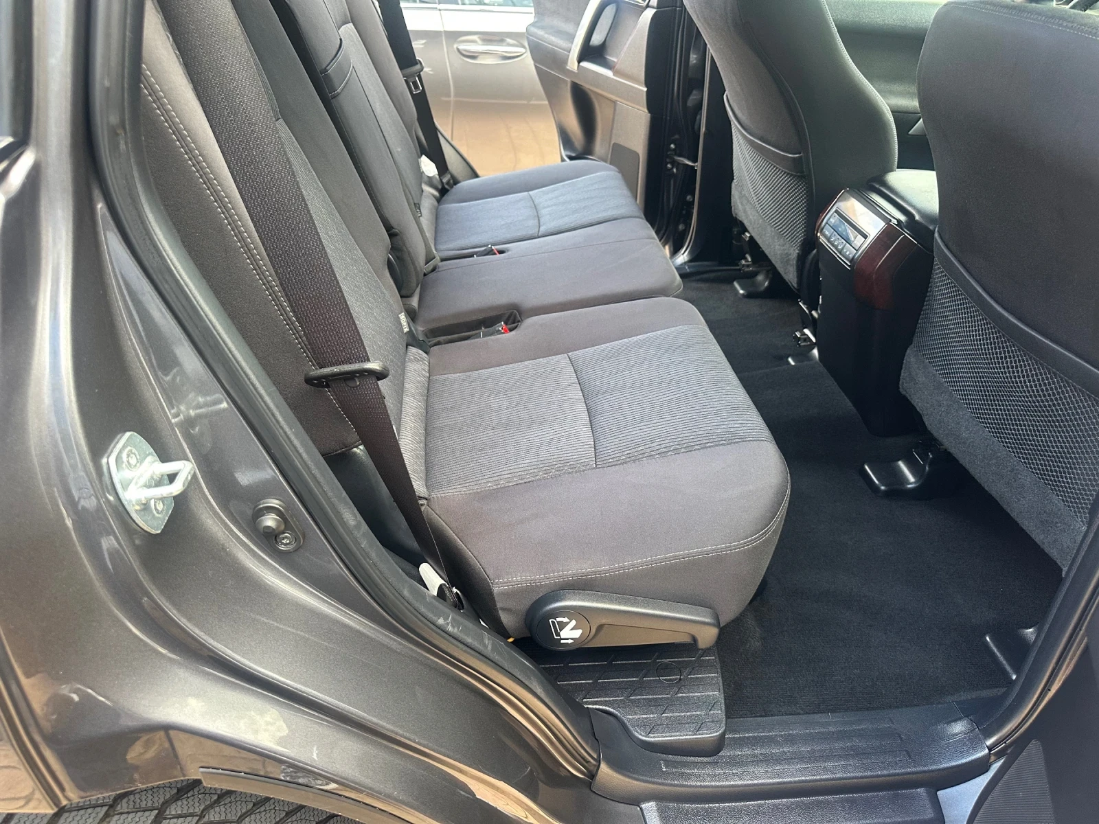 Toyota Land cruiser 3.0 D-4D  | Mobile.bg � ����������� 11