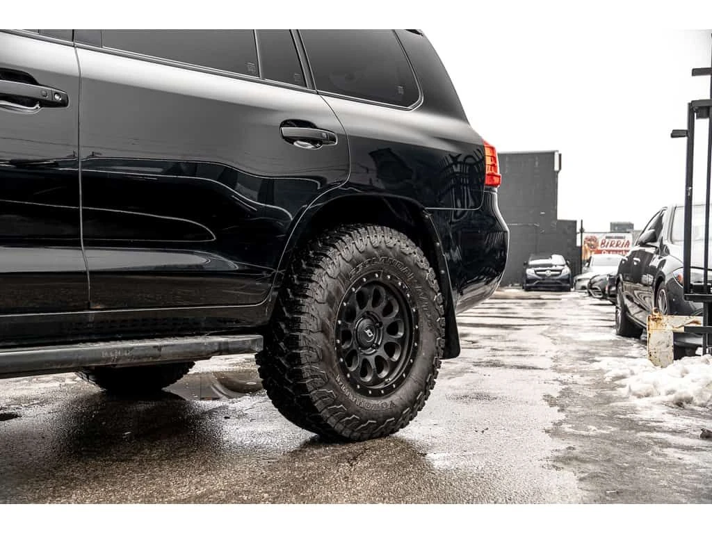 Lexus LX 570 AWD| CARFAX | 7 PASS  - изображение 4