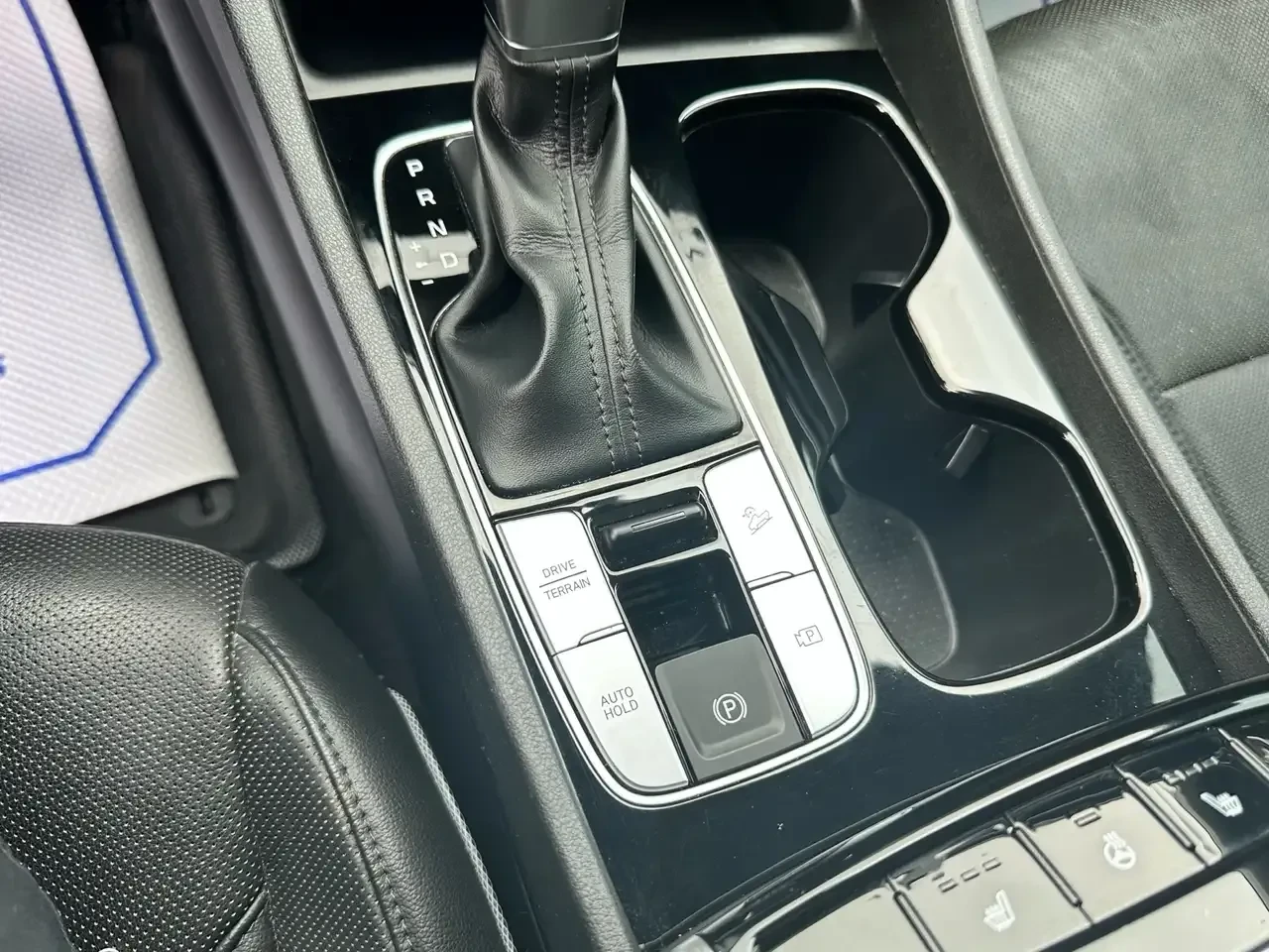 Hyundai Santa Cruz 2.5 Turbo AWD Preferred BOSE ШИБЕДАХ CARPLAY, снимка 13 - Автомобили и джипове - 54149925