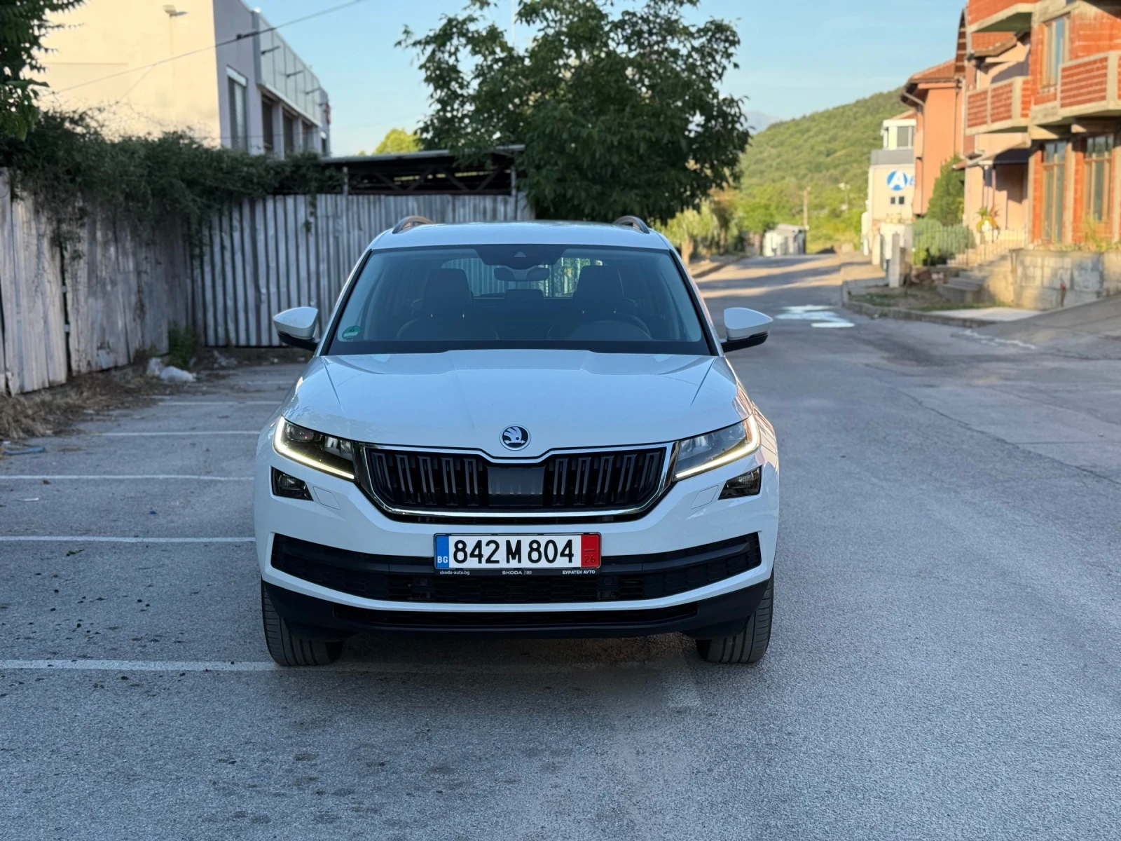 Skoda Kodiaq 2.0TDI 190hp 4x4 Кожа/Печка, снимка 2 - Автомобили и джипове - 54722509