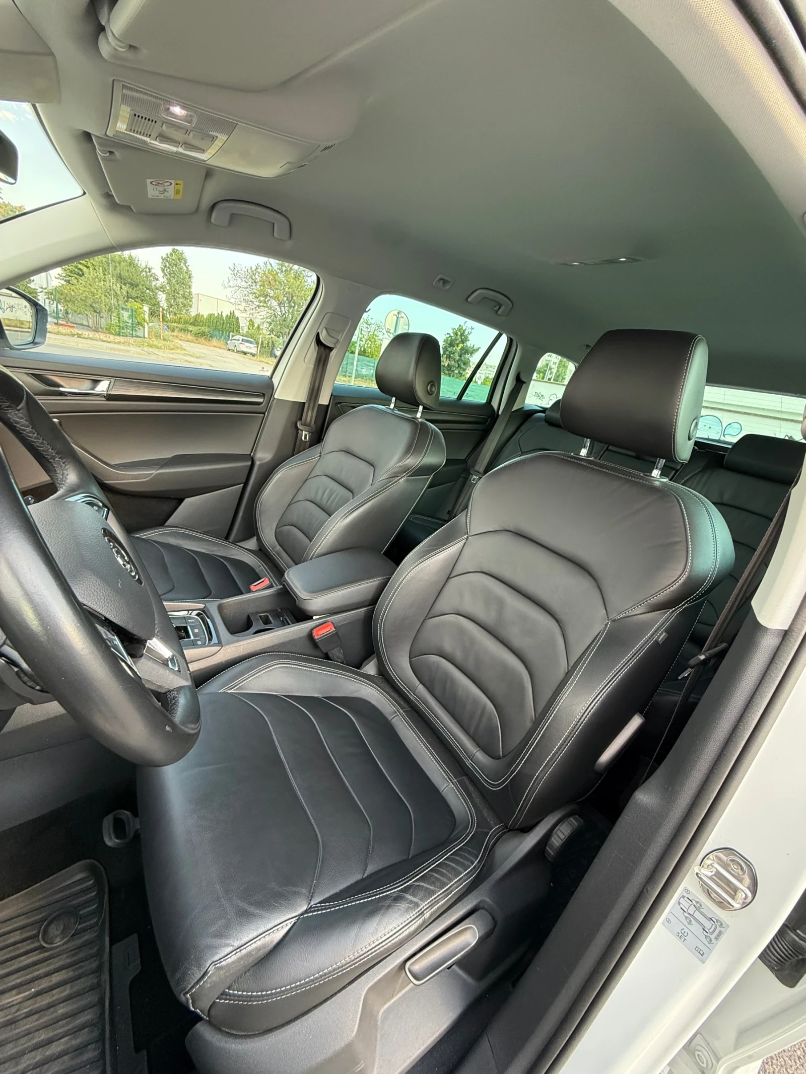 Skoda Kodiaq 2.0TDI 190hp 4x4 Кожа/Печка, снимка 4 - Автомобили и джипове - 55505774