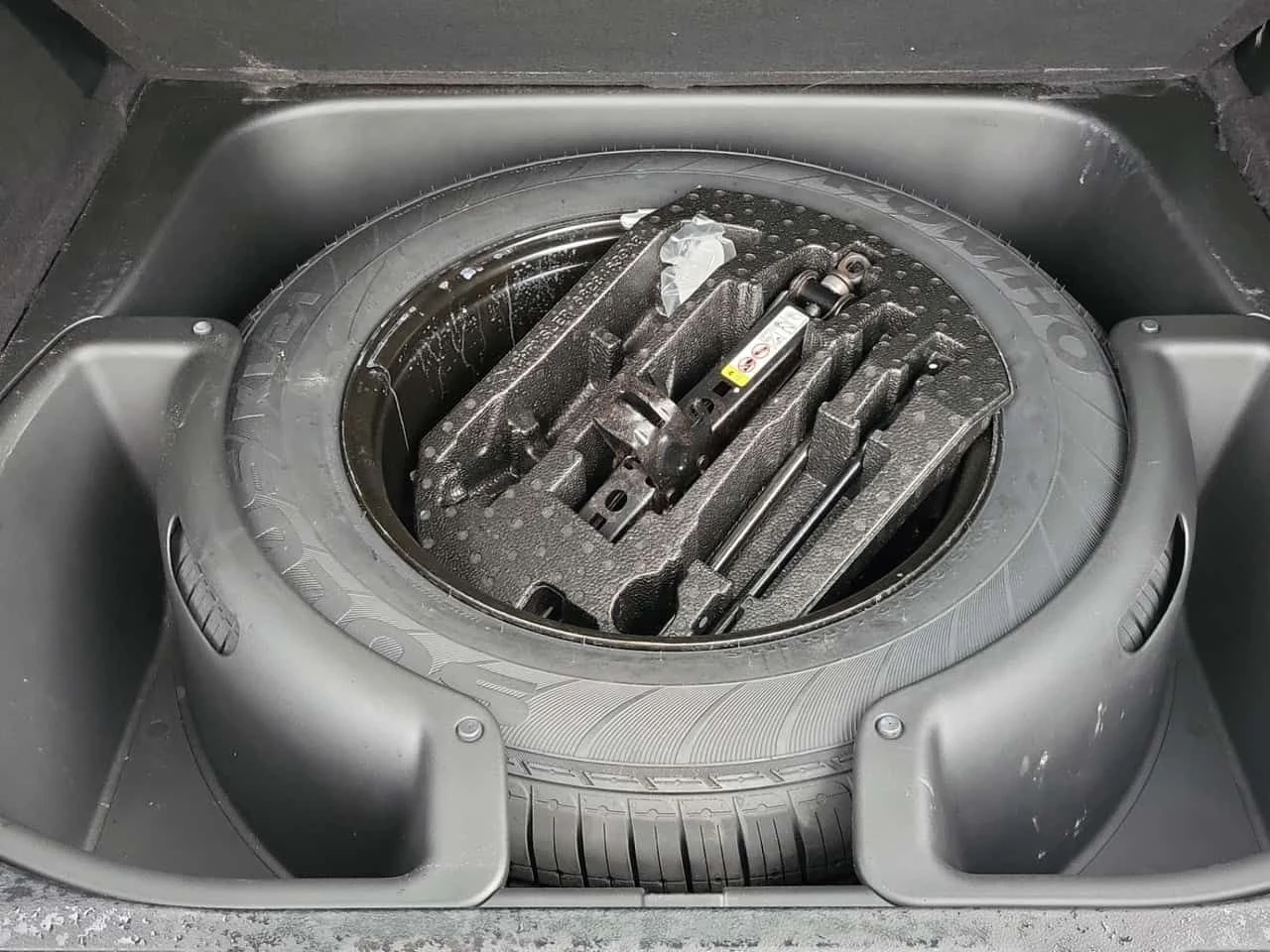 Jeep Grand cherokee 4x4 High Altitude/5.7/CARFAX/ФИНАНСИРАНЕ, снимка 15 - Автомобили и джипове - 54957431