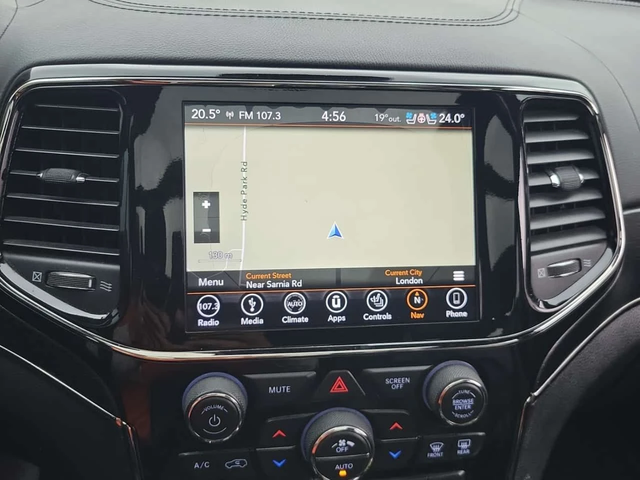 Jeep Grand cherokee 4x4 High Altitude/5.7/CARFAX/ФИНАНСИРАНЕ, снимка 11 - Автомобили и джипове - 54957431