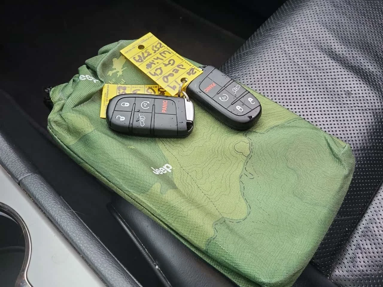 Jeep Grand cherokee 4x4 High Altitude/5.7/CARFAX/ФИНАНСИРАНЕ, снимка 8 - Автомобили и джипове - 54957431
