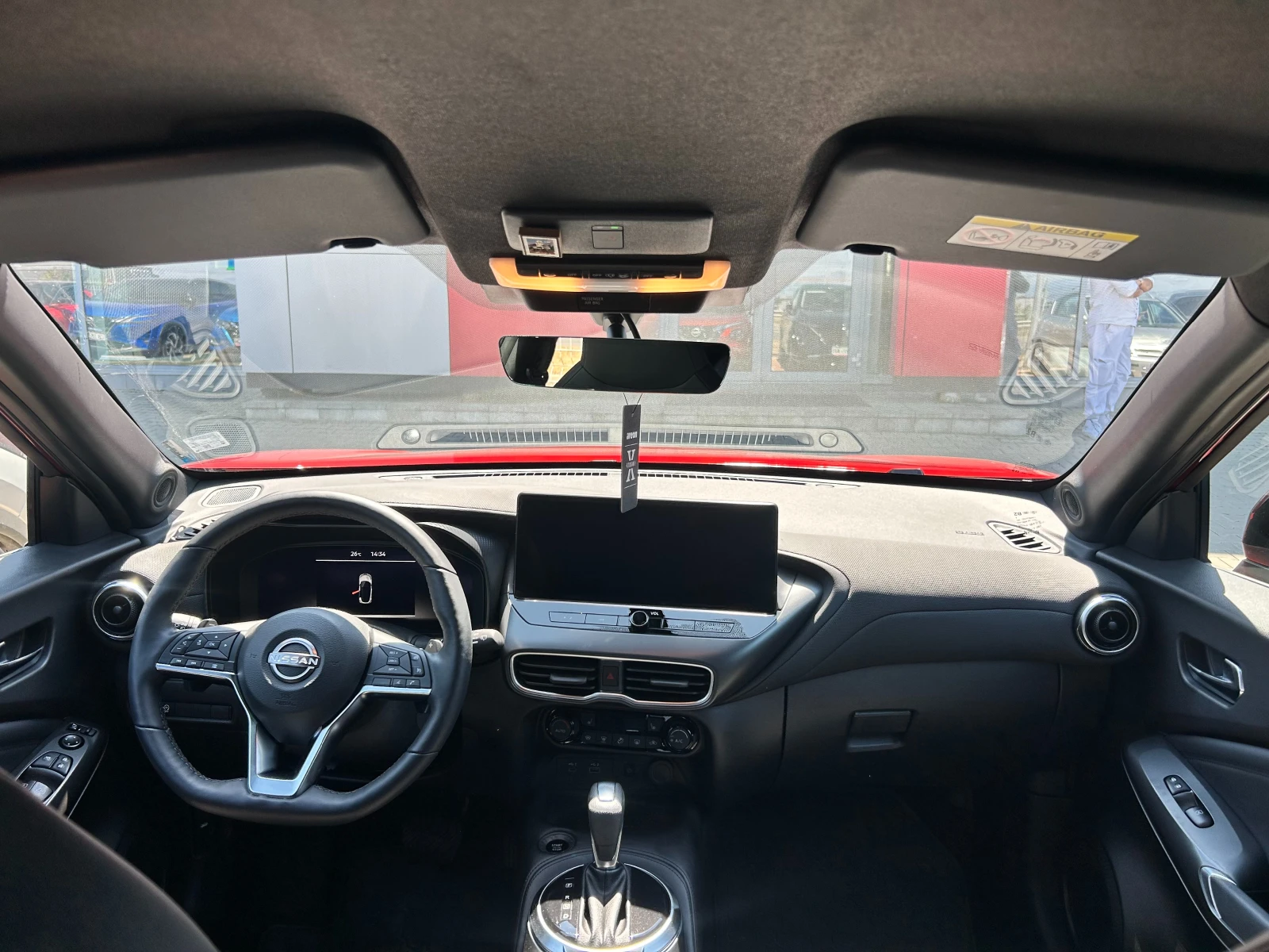 Nissan Juke 1.0 DIG-T N-Connecta 4x2 A/T, снимка 8 - Автомобили и джипове - 55610050