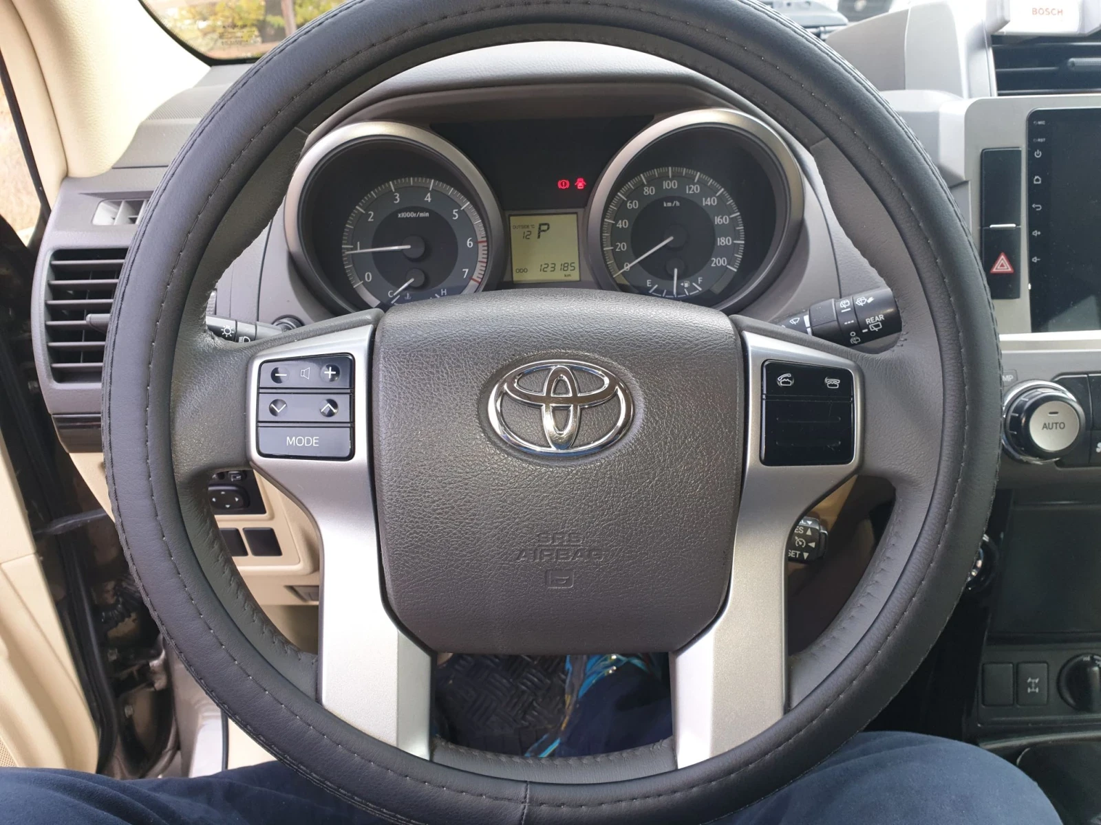 Toyota Land cruiser 150 LPG, снимка 10 - Автомобили и джипове - 56259374