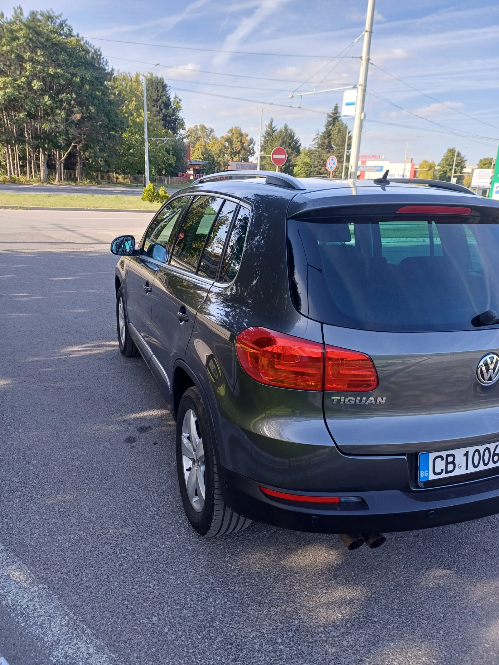 VW Tiguan, снимка 6 - Автомобили и джипове - 56329385