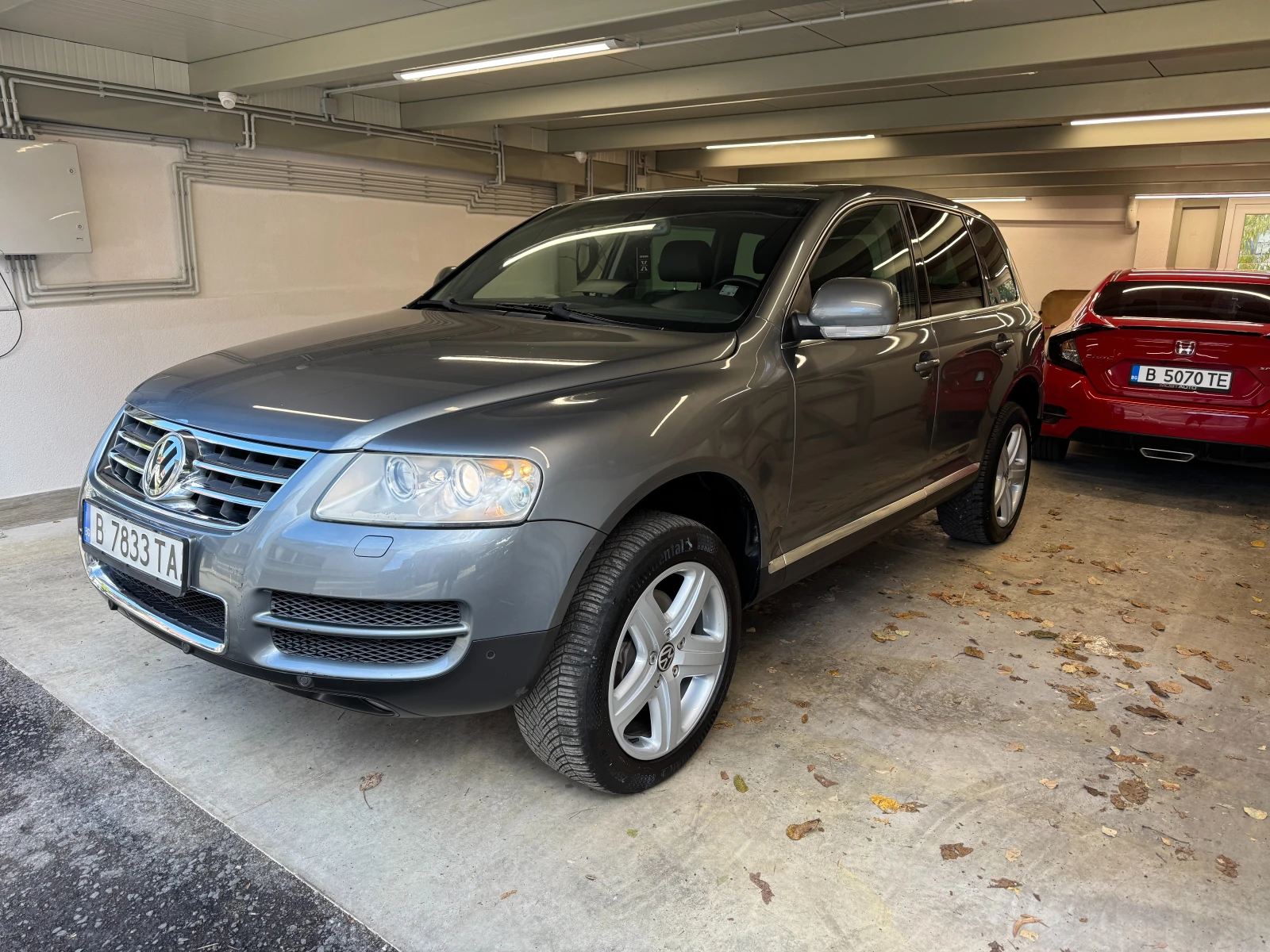 VW Touareg 4.2 V8, снимка 3 - Автомобили и джипове - 56596329