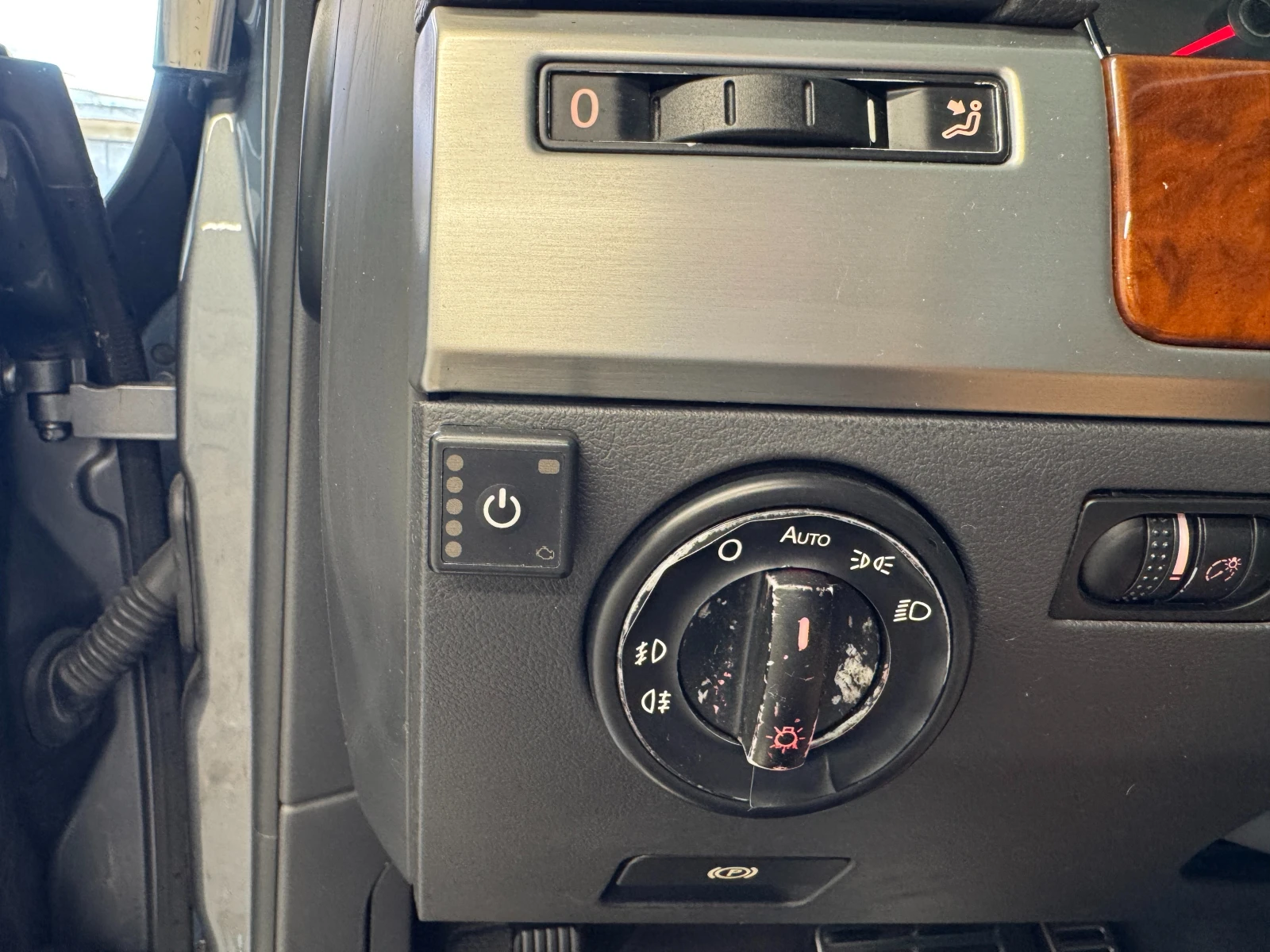 VW Touareg 4.2 V8, снимка 14 - Автомобили и джипове - 56596329