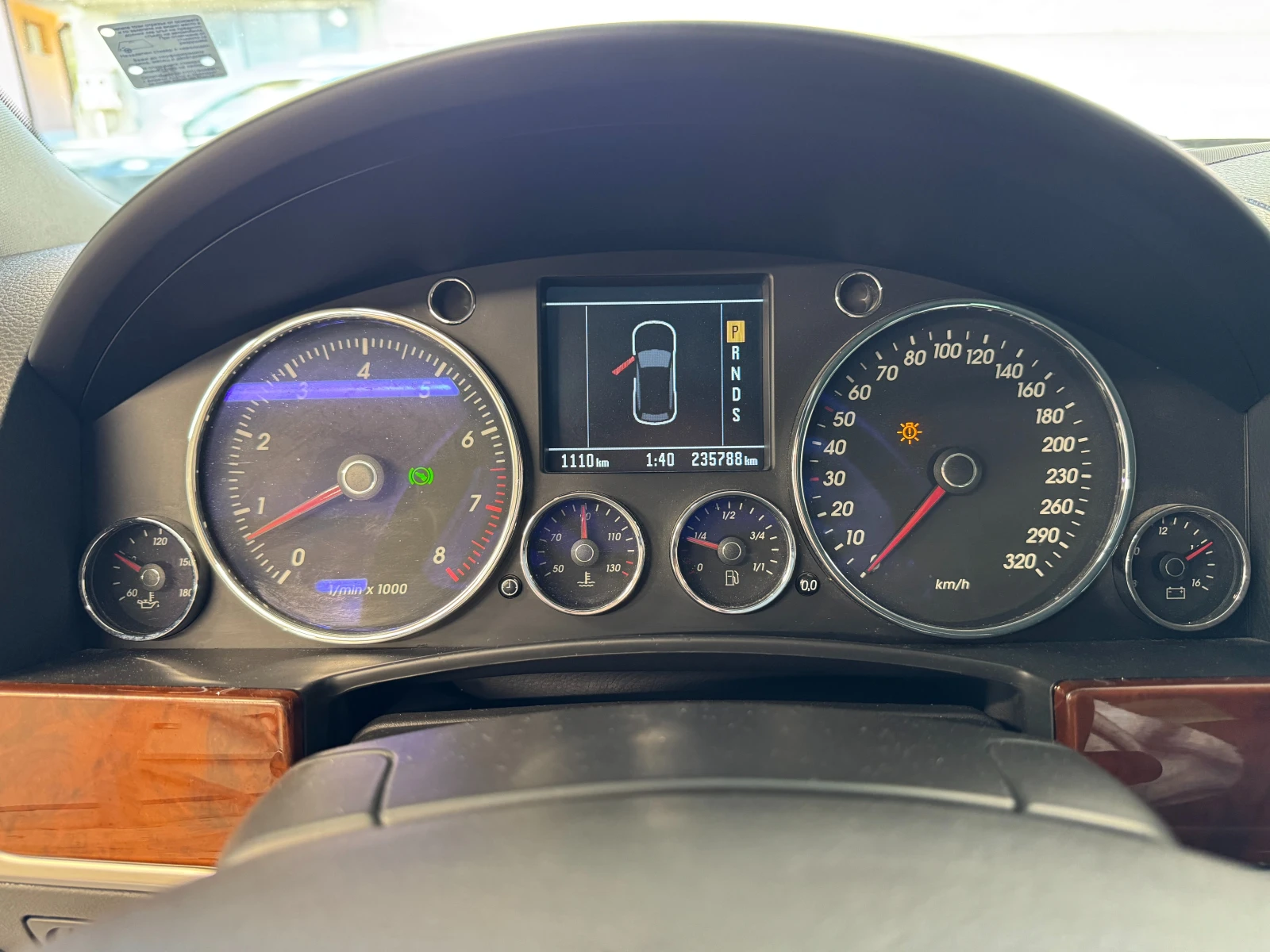 VW Touareg 4.2 V8, снимка 13 - Автомобили и джипове - 56596329