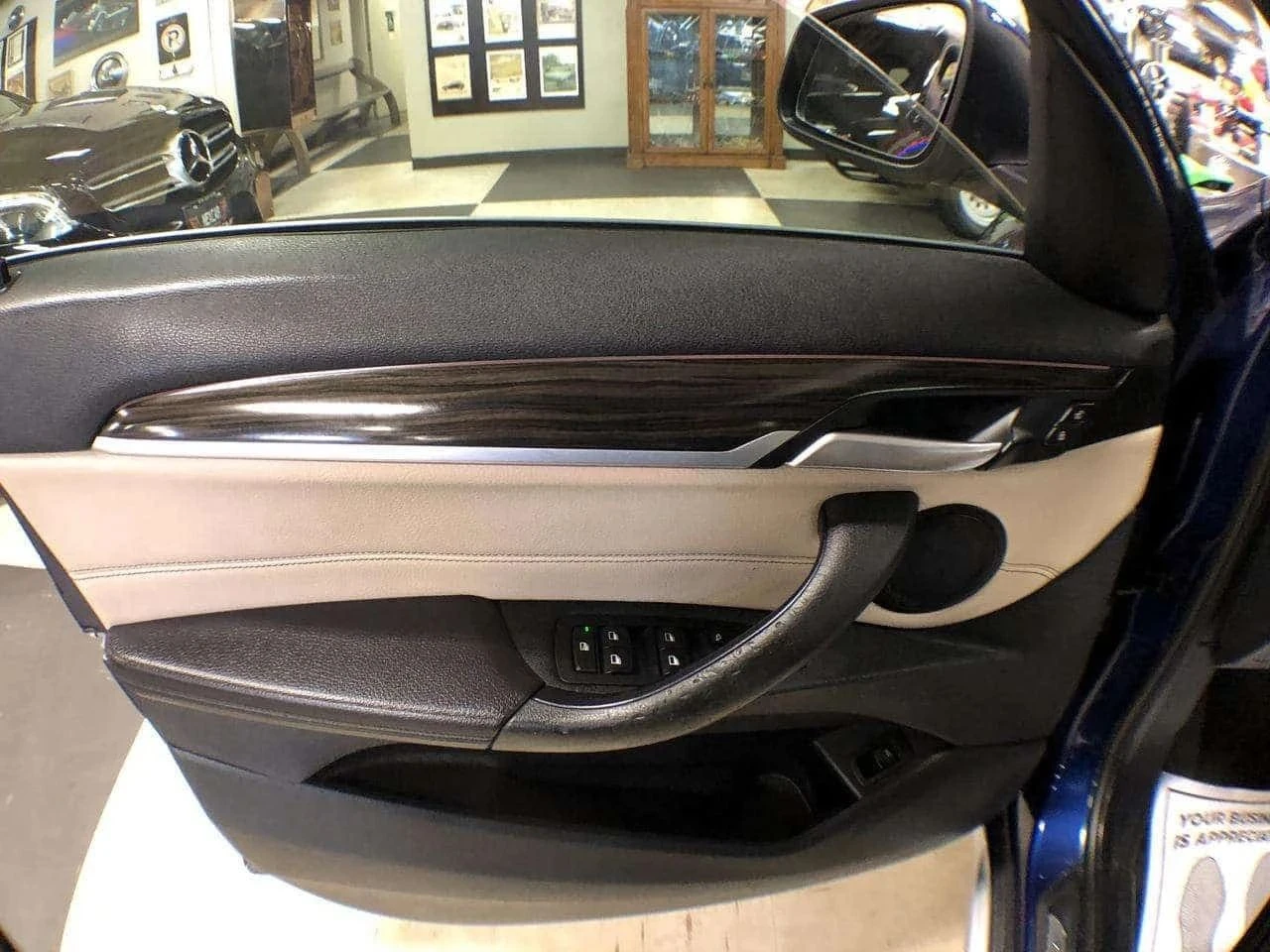 BMW X1, снимка 11 - Автомобили и джипове - 56706182