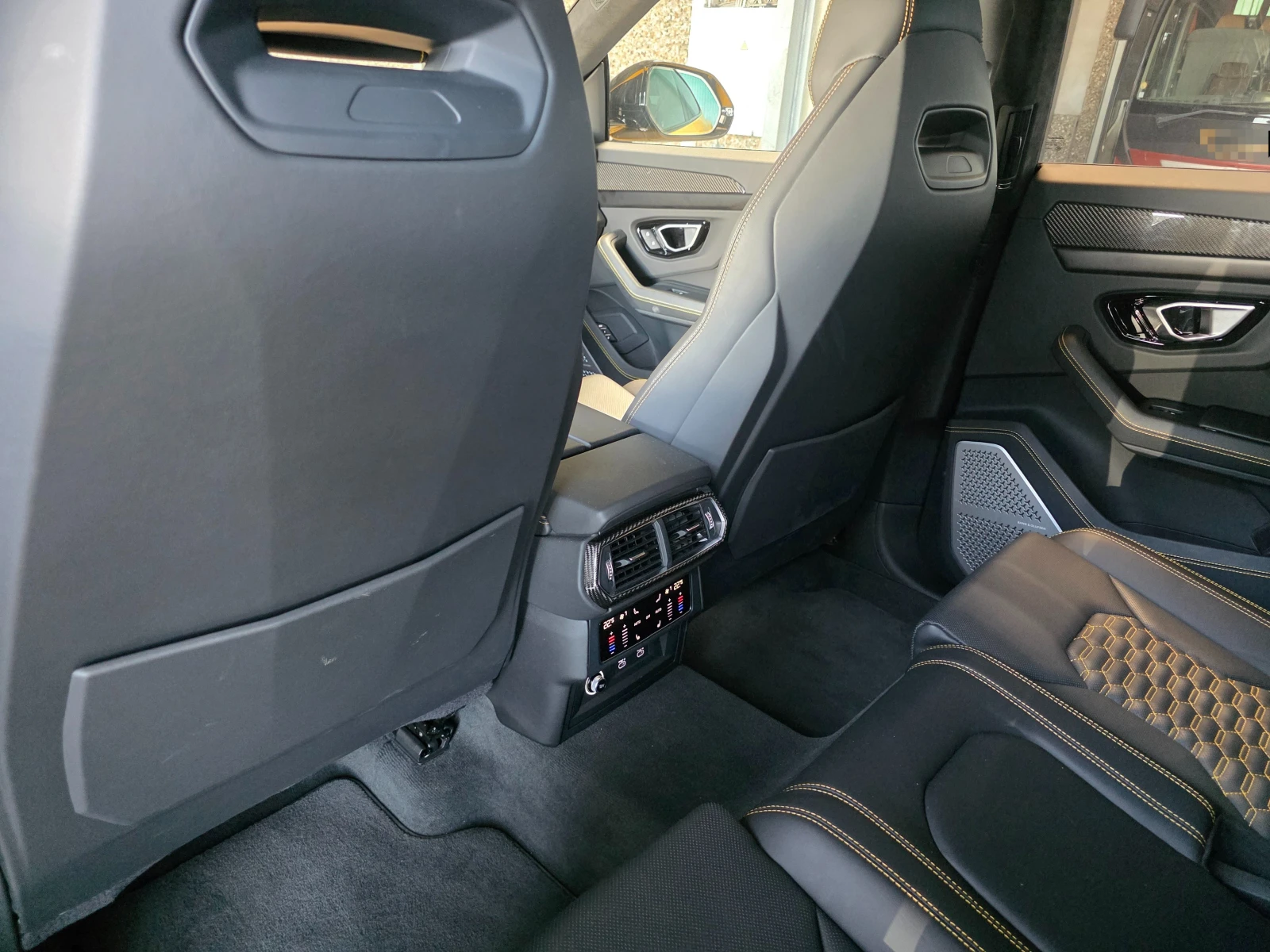 Lamborghini Urus 4.0 V8 Sport , снимка 10 - Автомобили и джипове - 56721264