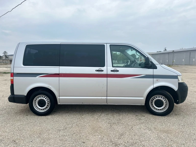 VW T5 2.5 TDI, снимка 4 - Бусове и автобуси - 47049417