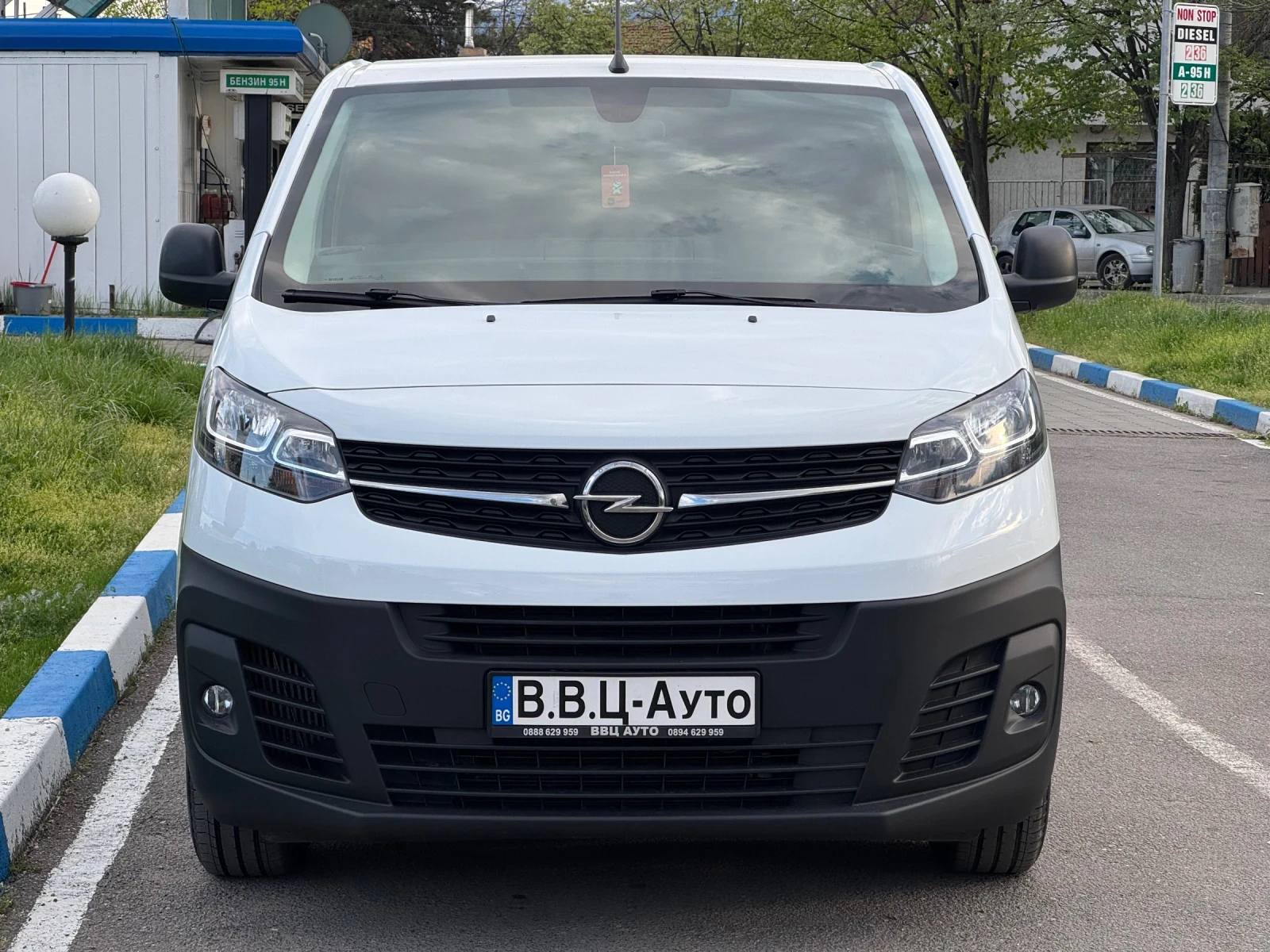 Opel Vivaro 2.0 * Автоматик* Хладилен*  - изображение 2