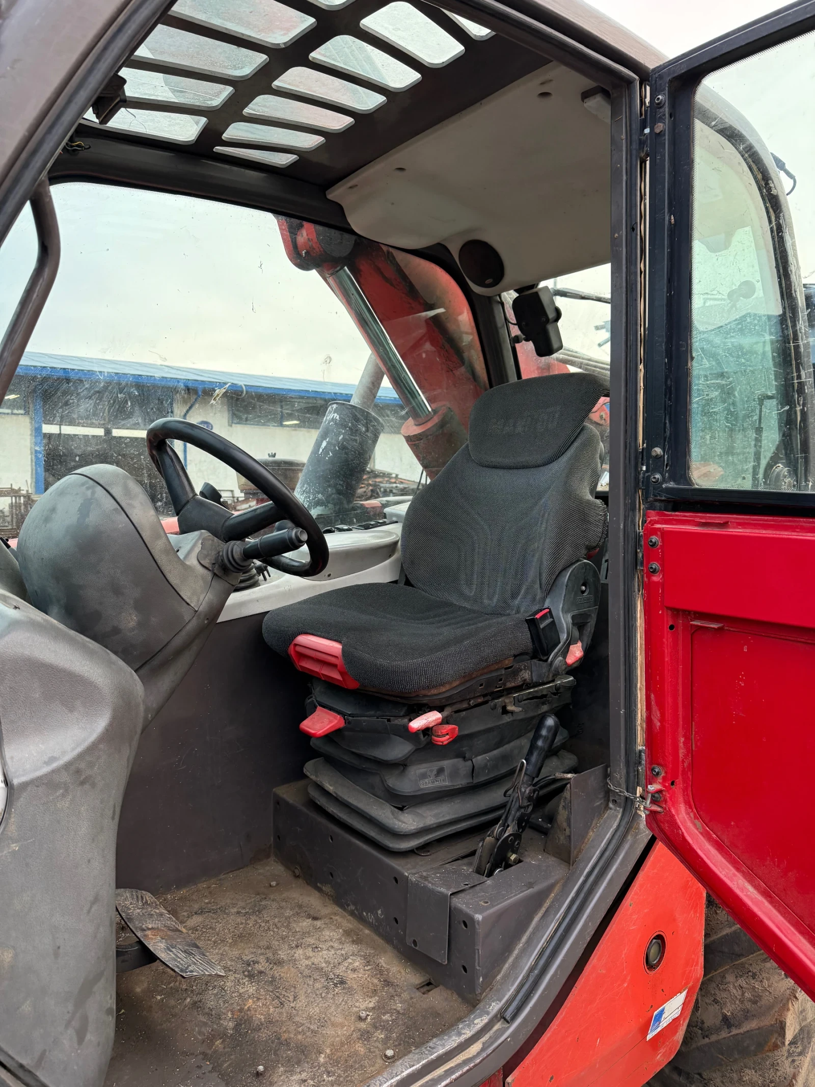 Челен товарач Manitou, снимка 6 - Индустриална техника - 56159859