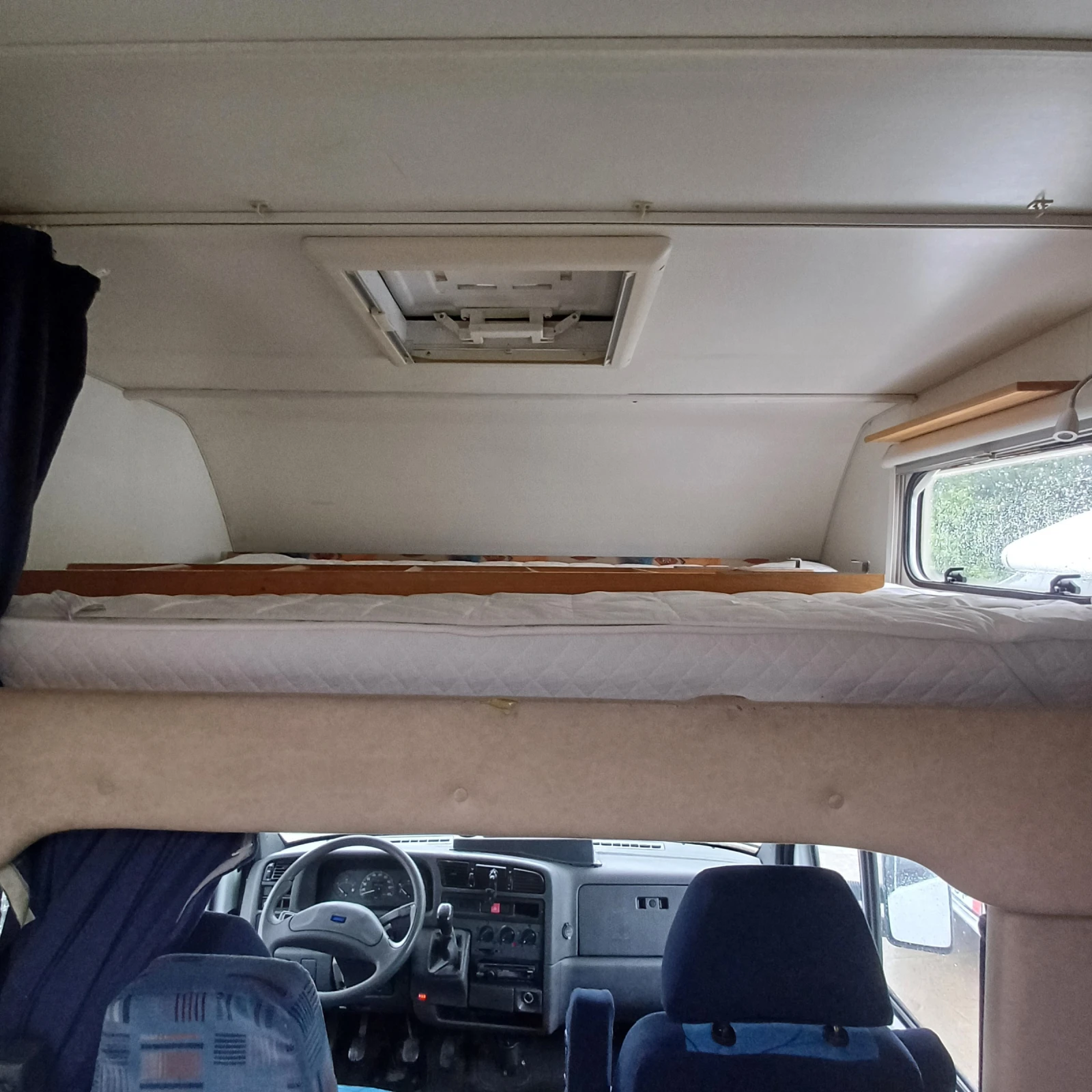 Кемпер Burstner А 530, снимка 11 - Каравани и кемпери - 54365198