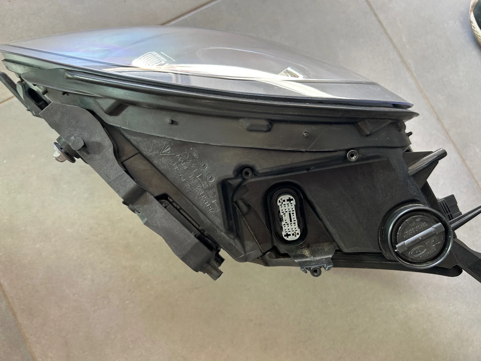 Ляв фар за  Porsche 911 turbo s, снимка 3 - Части - 55406843