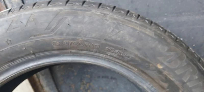 Гуми Летни 225/60R18, снимка 5 - Гуми и джанти - 33440628