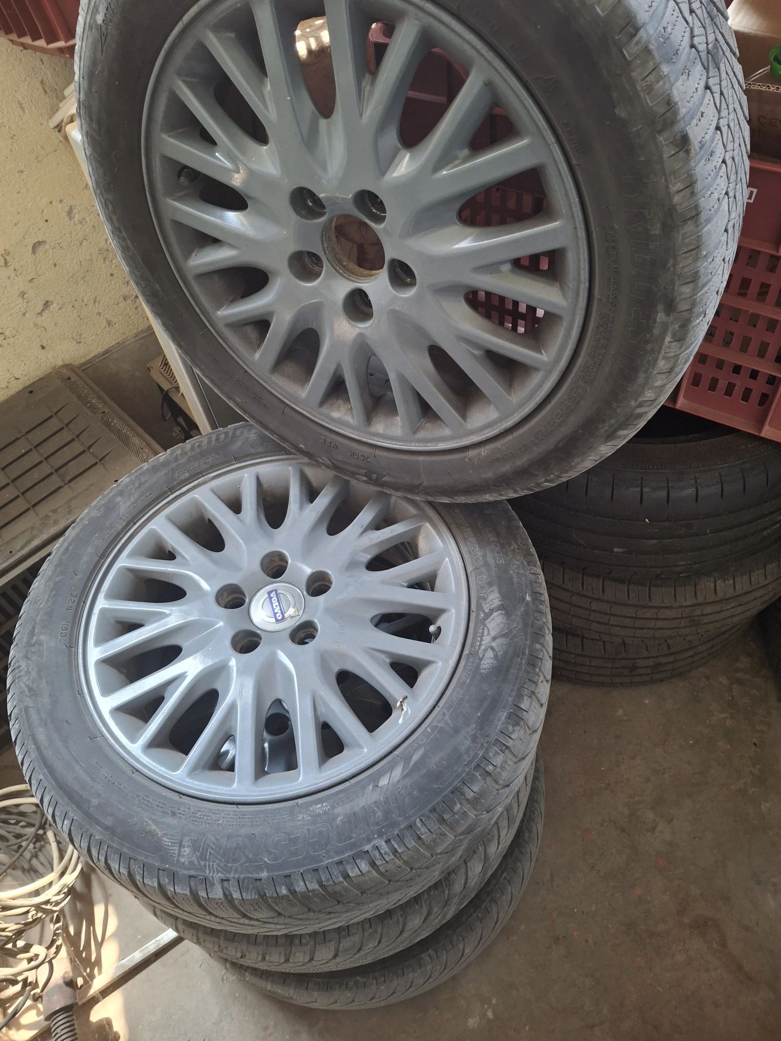 ���� � ������ 205/55R16 �� Volvo S40 | Mobile.bg � ����������� 2