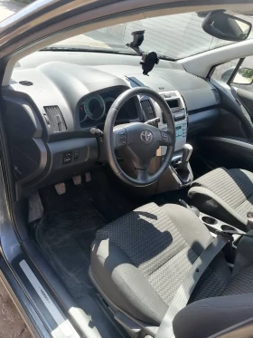 Toyota Corolla Версо, снимка 11