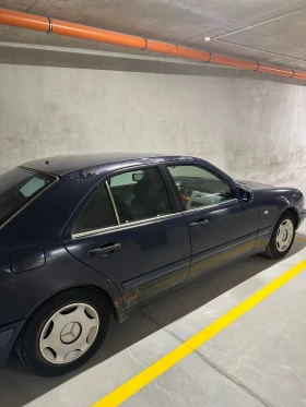 Mercedes-Benz E 250, снимка 4