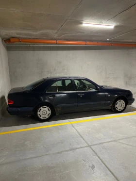 Mercedes-Benz E 250, снимка 3