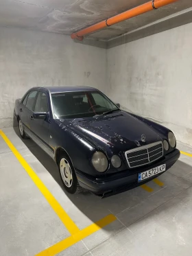 Mercedes-Benz E 250, снимка 1