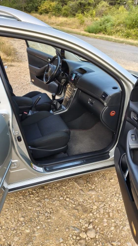 Toyota Avensis 2.0  | Mobile.bg    11