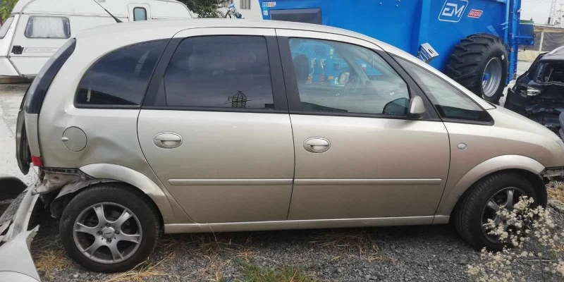 Opel Meriva, снимка 4 - Автомобили и джипове - 46972736