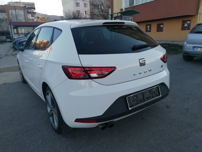 Seat Leon 1.4 TSI FR, снимка 4 - Автомобили и джипове - 45858137