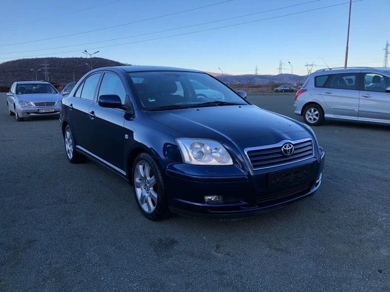 Toyota Avensis 2.0, снимка 4 - Автомобили и джипове - 48554216