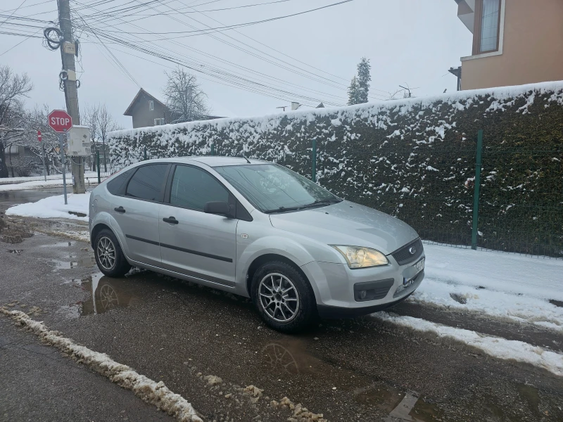 Ford Focus 1.6.Газ- инж- Гаражен , снимка 8 - Автомобили и джипове - 49166875