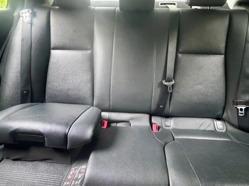 Mercedes-Benz E 200, снимка 16 - Автомобили и джипове - 51837309