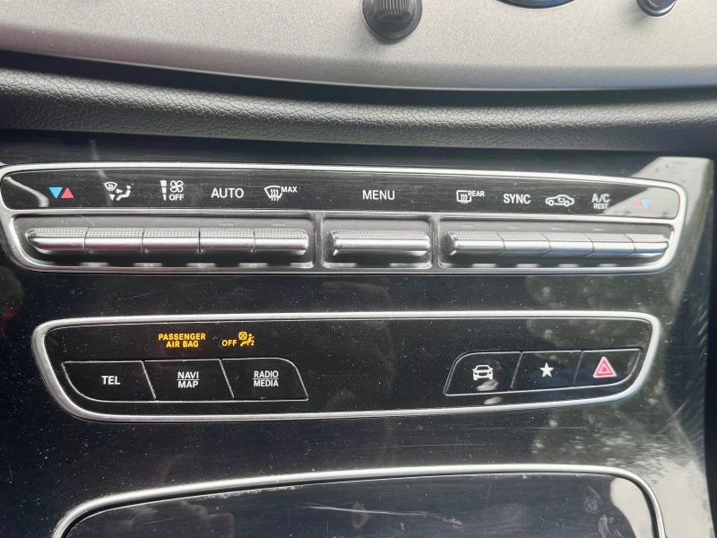 Mercedes-Benz E 200, снимка 13 - Автомобили и джипове - 51837309