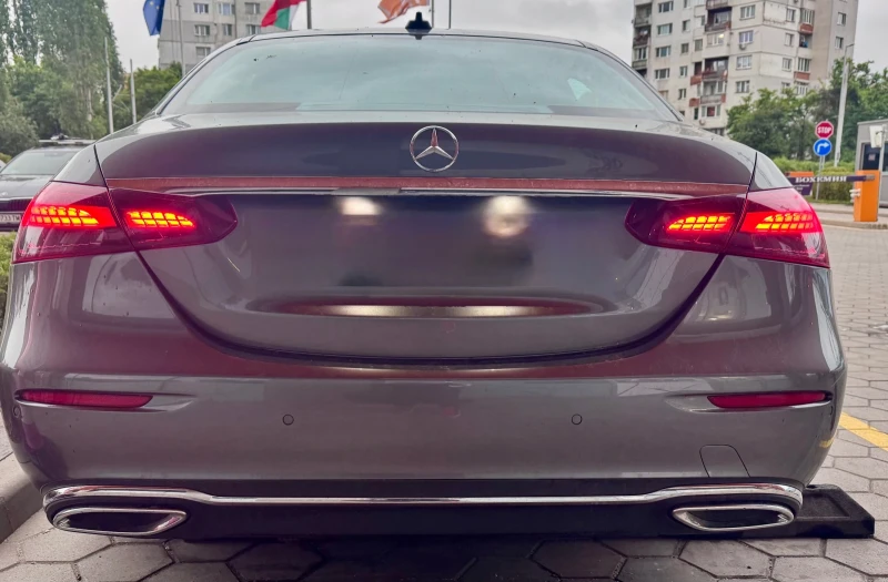 Mercedes-Benz E 200, снимка 3 - Автомобили и джипове - 51837309