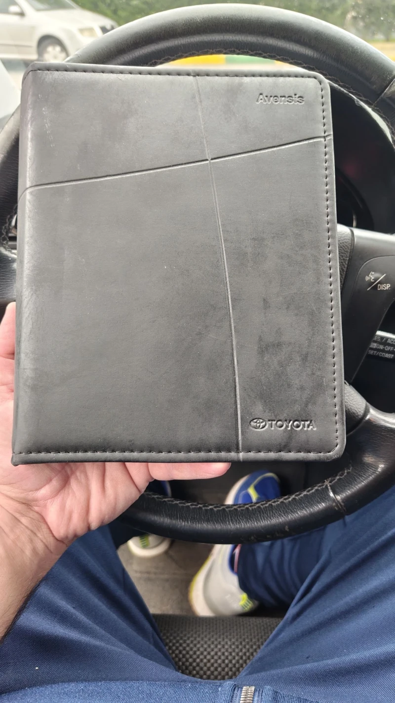 Toyota Avensis 2.0 , снимка 16 - Автомобили и джипове - 50490015